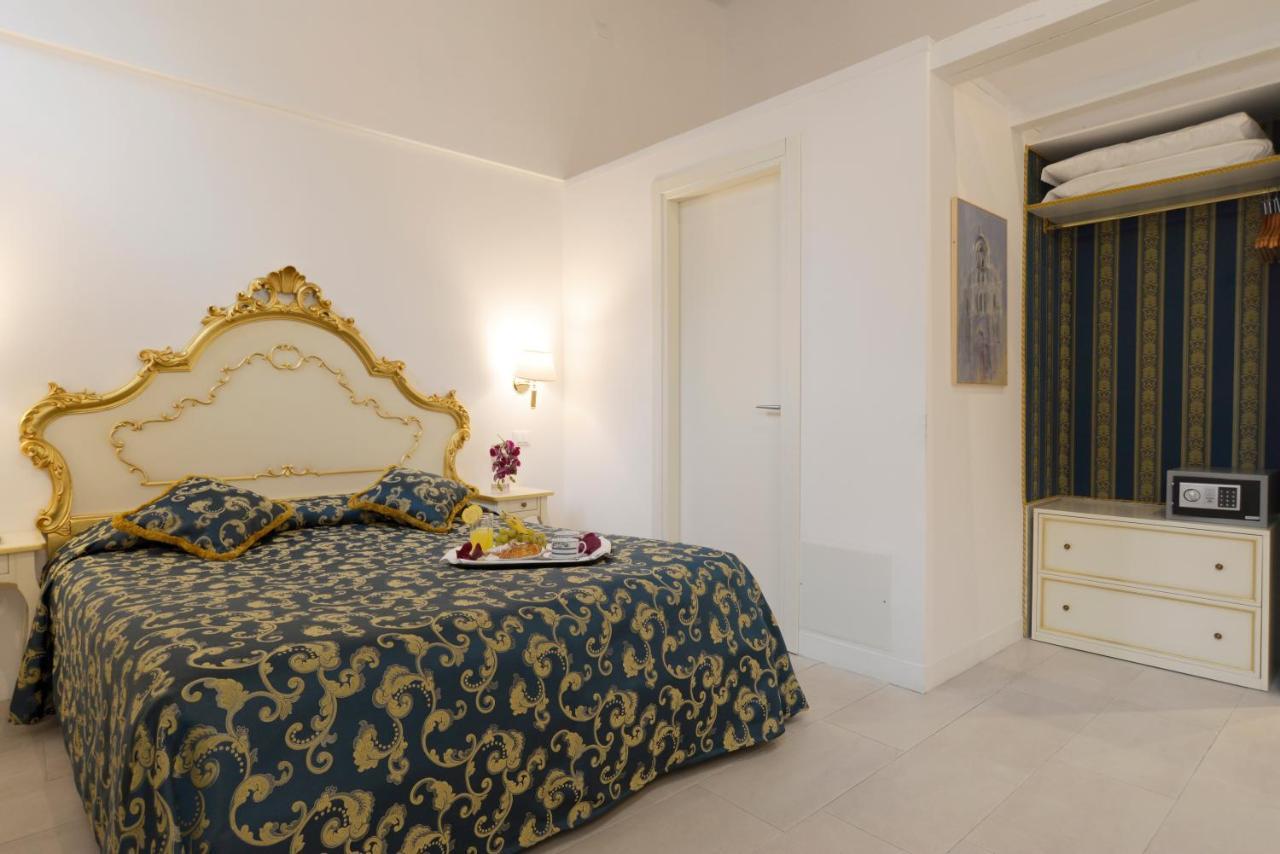 Al Mascaron Ridente Hotel Venecia